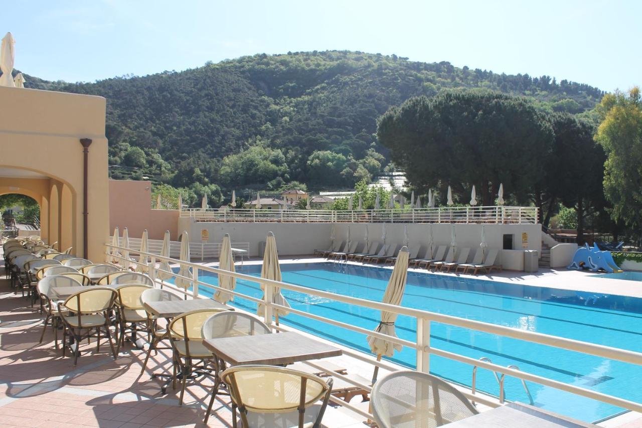 Il Villaggio Di Giuele Finale Ligure Exterior photo