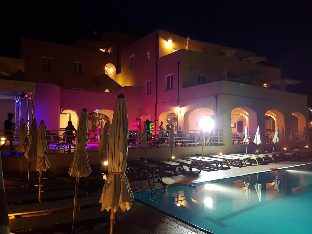 Il Villaggio Di Giuele Finale Ligure Exterior photo